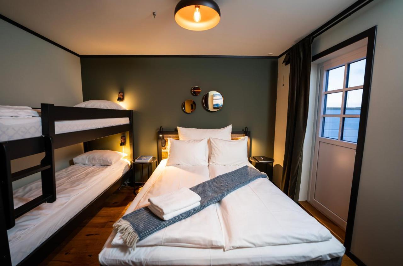 Aparthotel Tobiasbrygga à Henningsvær Extérieur photo