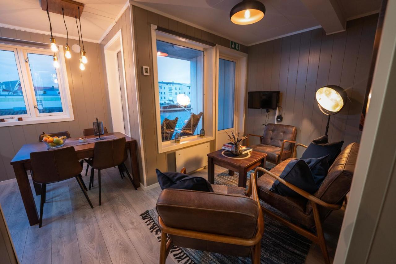 Aparthotel Tobiasbrygga à Henningsvær Extérieur photo
