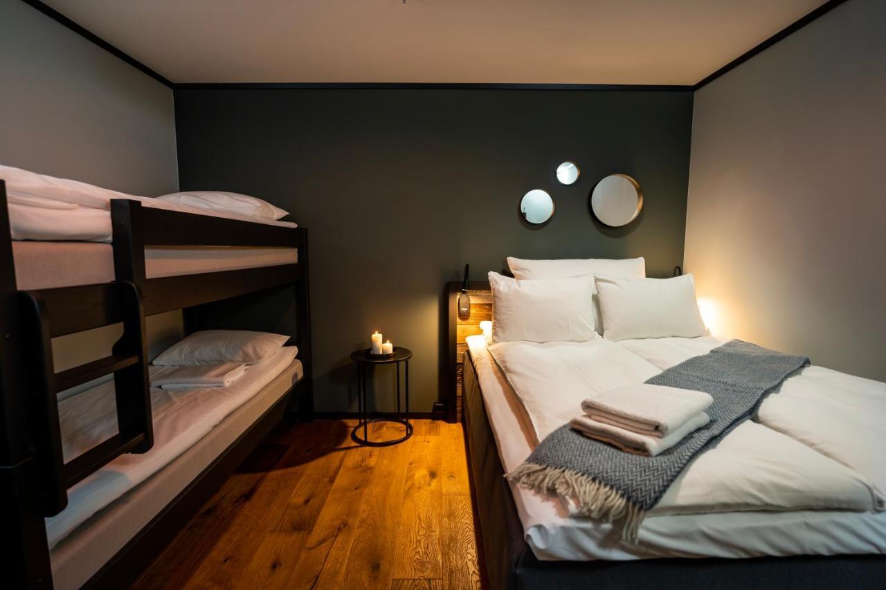 Aparthotel Tobiasbrygga à Henningsvær Extérieur photo