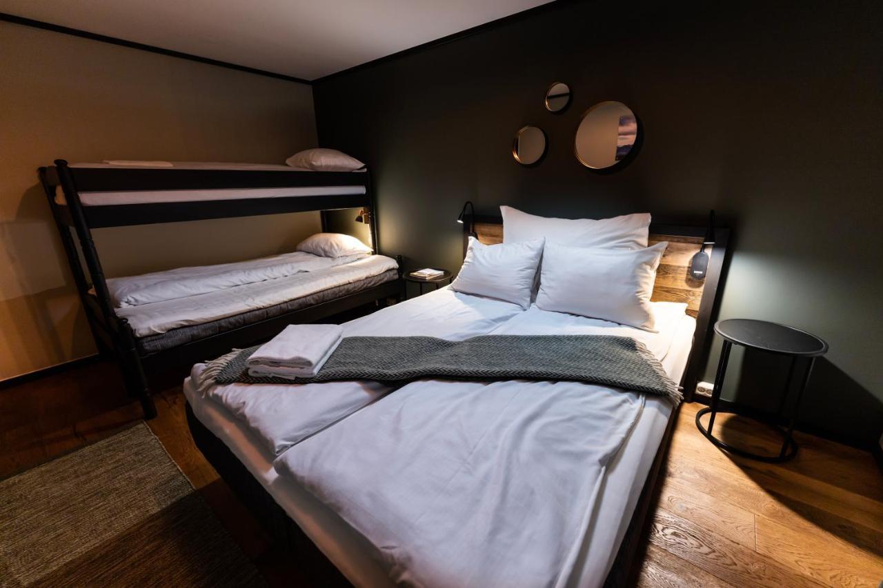 Aparthotel Tobiasbrygga à Henningsvær Extérieur photo